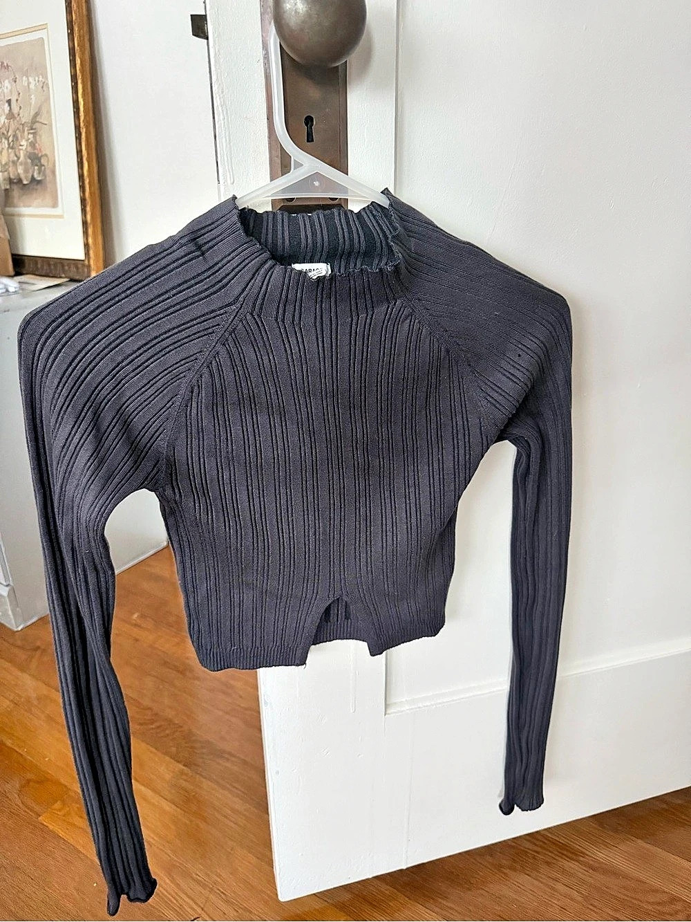 Garage Ribbed Long Sleeve Crop Top in Gray Like New
